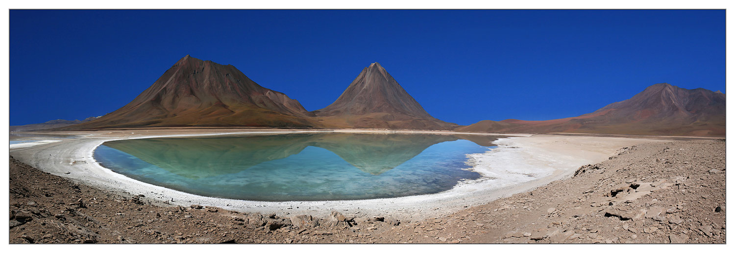 фото "Laguna Verde и вулкан Licancabur." метки: пейзаж, путешествия, Южная Америка, горы