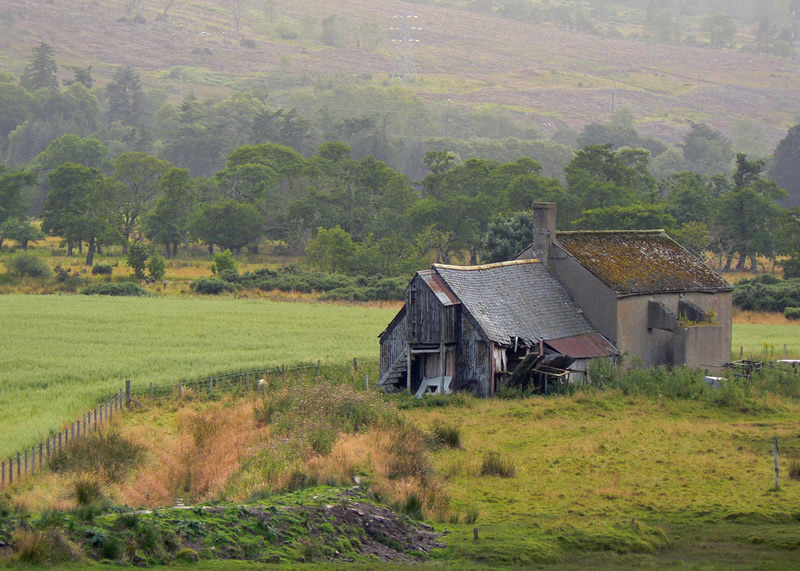 photo "Abandoned Building, Scottish Highlands" tags: landscape, 