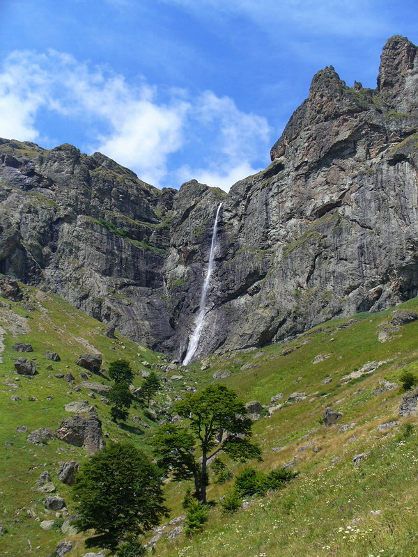 photo "Close to the "haven"..." tags: landscape, mountains, summer