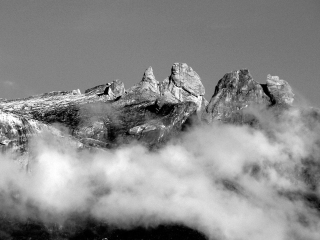 photo "Mt. Kinabalu" tags: black&white, landscape, mountains