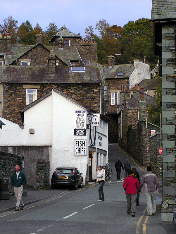 photo "Fish & chips." tags: architecture, travel, landscape, Europe