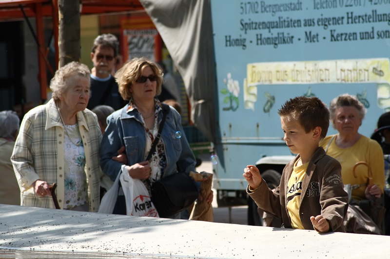 photo "***" tags: portrait, travel, Europe, children
