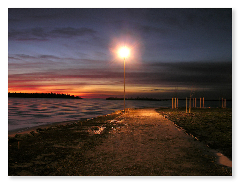 photo "Path through darkness" tags: landscape, city, winter