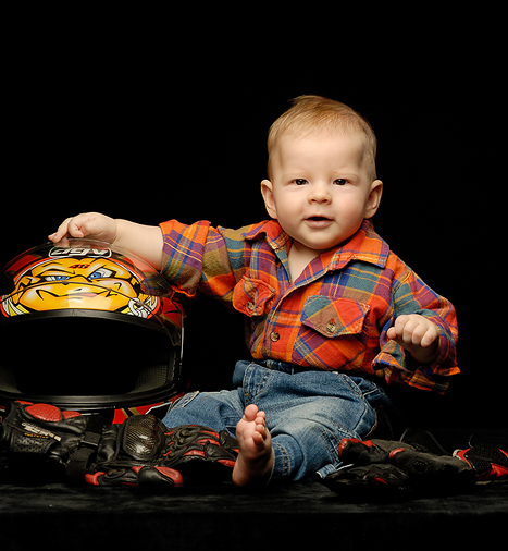 photo "Biker Jr." tags: portrait, humor, children