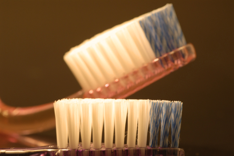 photo "Toothbrush" tags: , 