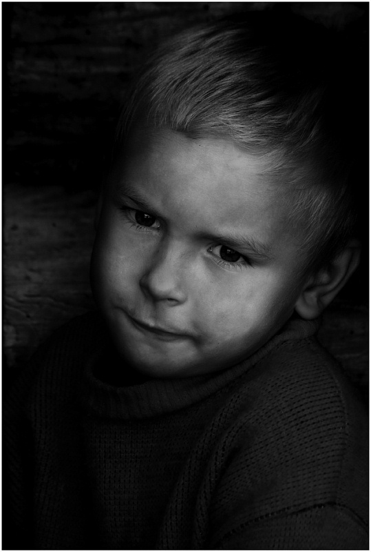 photo "Offence" tags: portrait, black&white, children