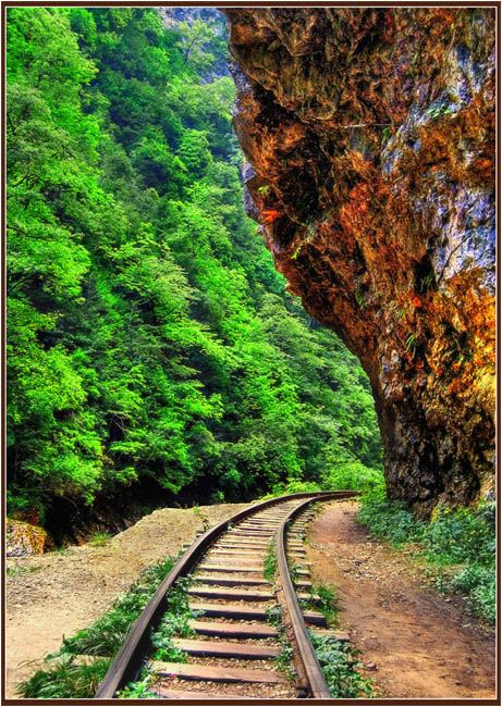 photo "iron path" tags: landscape, mountains, summer