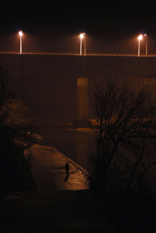 photo "Alone in the river" tags: , 