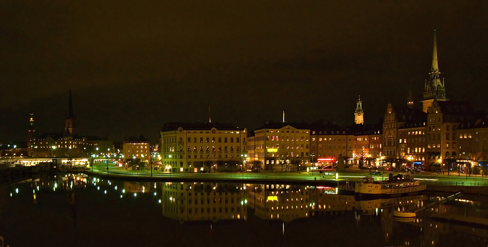 фото "небольшая ночная панорама старого Стокгольма" метки: архитектура, путешествия, пейзаж, Европа
