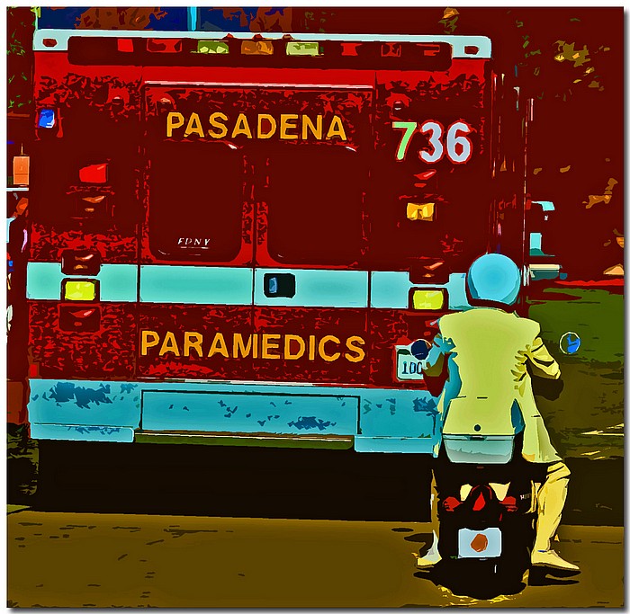 photo "Ambulance Chaser" tags: montage, reporting, 