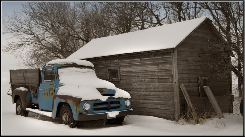 photo "fading blue" tags: landscape, technics, winter