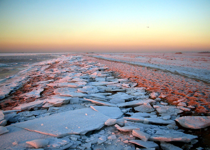 photo "An Icy Desert" tags: landscape, sunset, winter