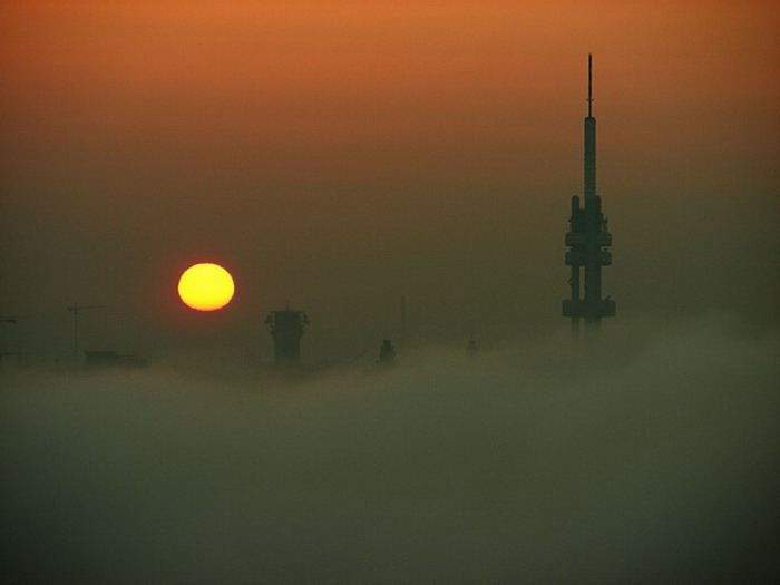 фото "Cолнце а мгла" метки: город, 