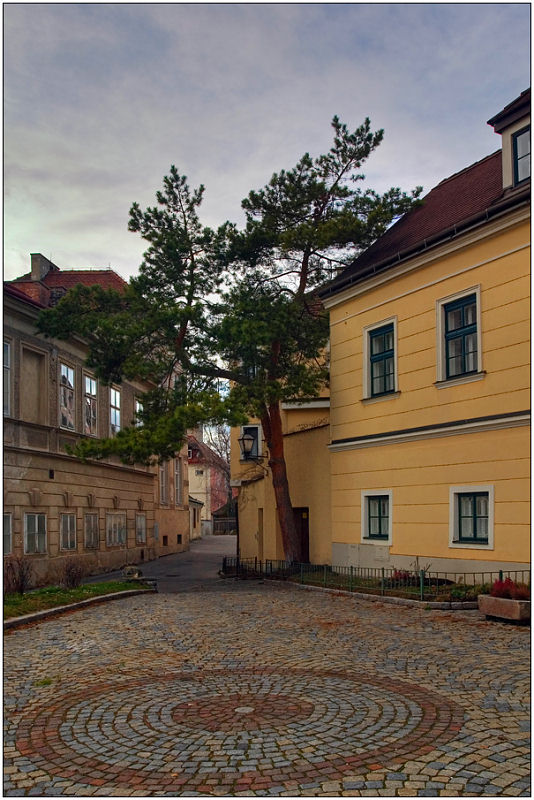 фото "Дворик инопланетян" метки: архитектура, путешествия, пейзаж, Европа