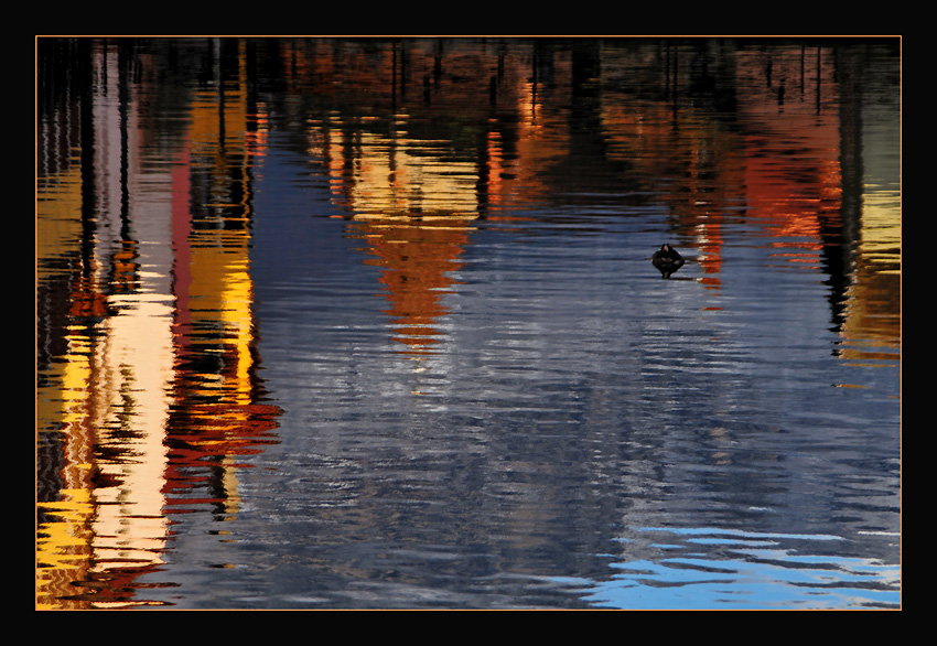 photo "Water Reflection" tags: abstract, architecture, landscape, 