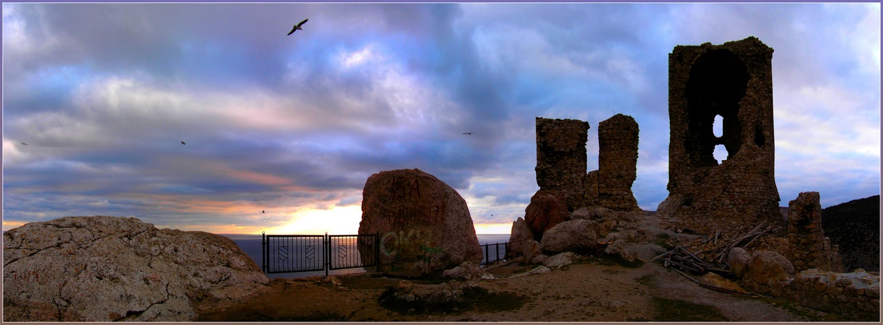 photo "Trace in a history..." tags: architecture, landscape, clouds