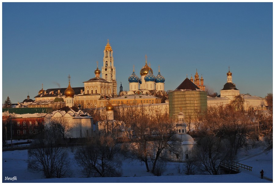 фото "Морозное утро в Сергиево-Троицкой лавре" метки: , 
