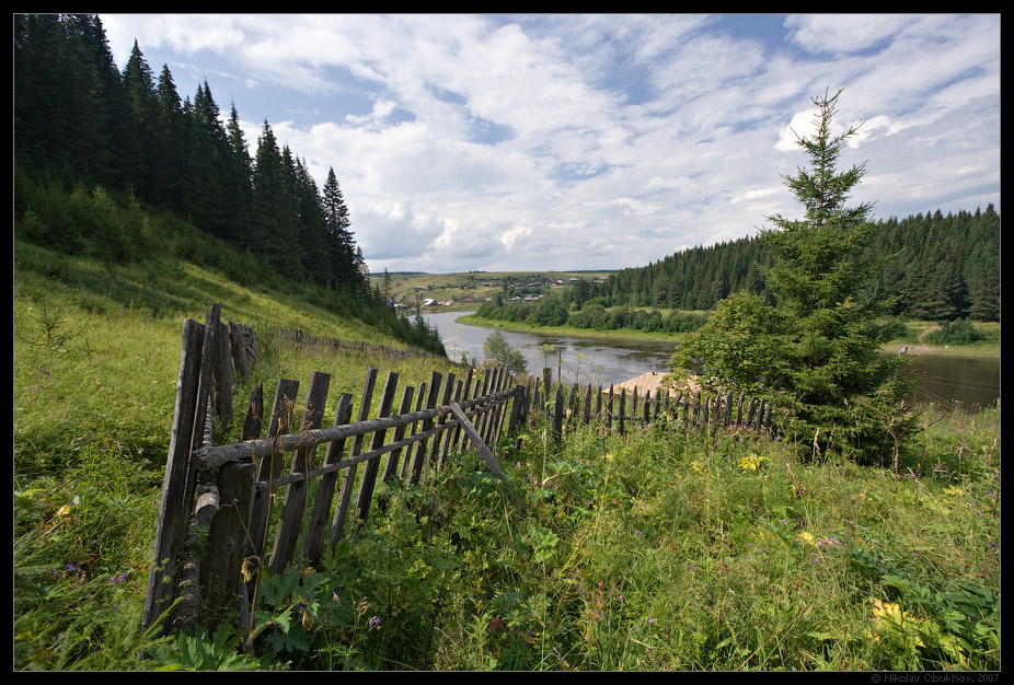 фото "На окраине деревни / 0176_0023" метки: пейзаж, горы, лето