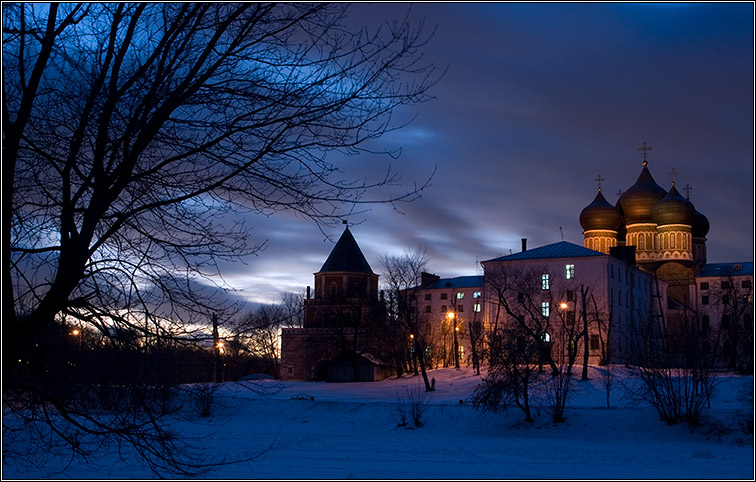 photo "A cathedral in twilight" tags: architecture, landscape, winter