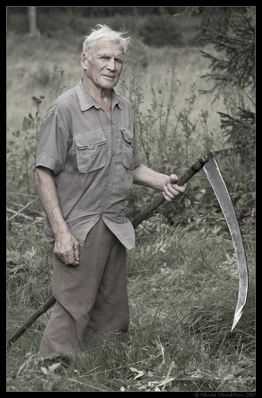 photo "On haymaking / 0180_0283" tags: portrait, man