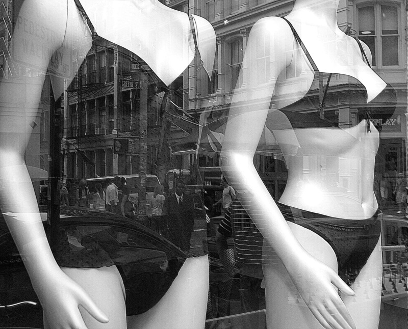 photo "Soho Girls BW" tags: city, glamour, 