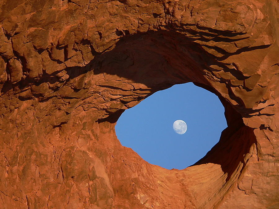 photo "arches national park moorise" tags: travel, landscape, North America