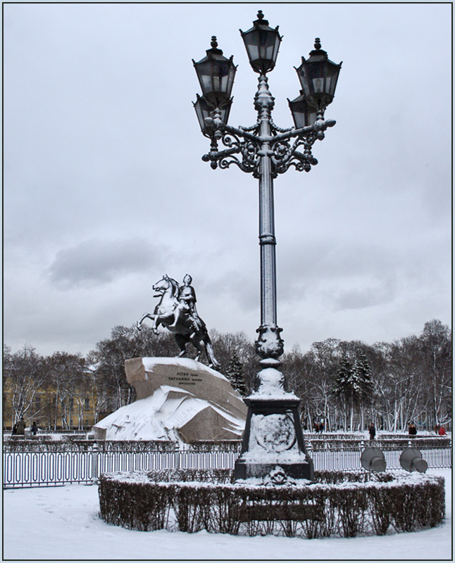 photo "Snow Prints" tags: landscape, city, winter