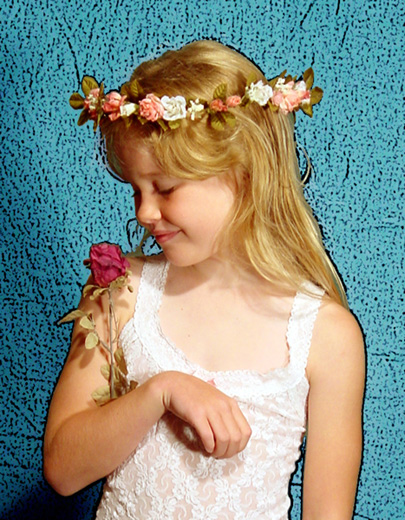 photo "Girl and rose" tags: portrait, children, woman