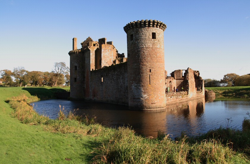 фото "Caerlaverock Castle" метки: , 