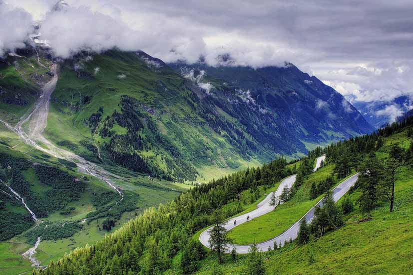 photo "On mountain road" tags: landscape, mountains