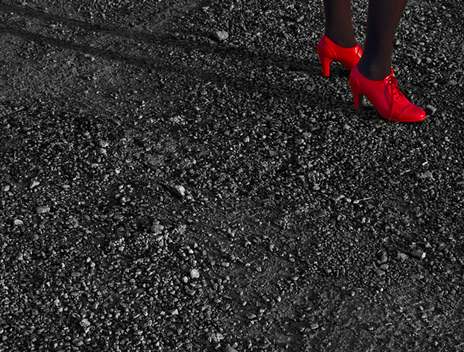 photo "Red shoes" tags: abstract, 