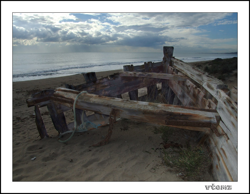 photo "Old lighter - Antigua barcaza" tags: landscape, 