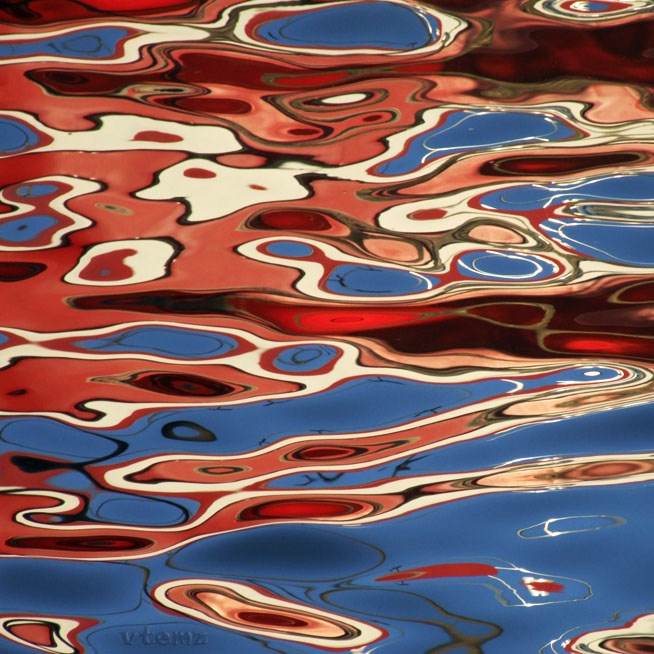 photo "Harbor reflections" tags: abstract, 