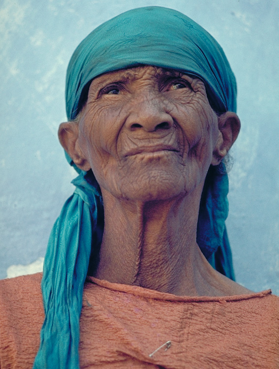 photo "FOGO ISLAND" tags: portrait, travel, Africa, woman