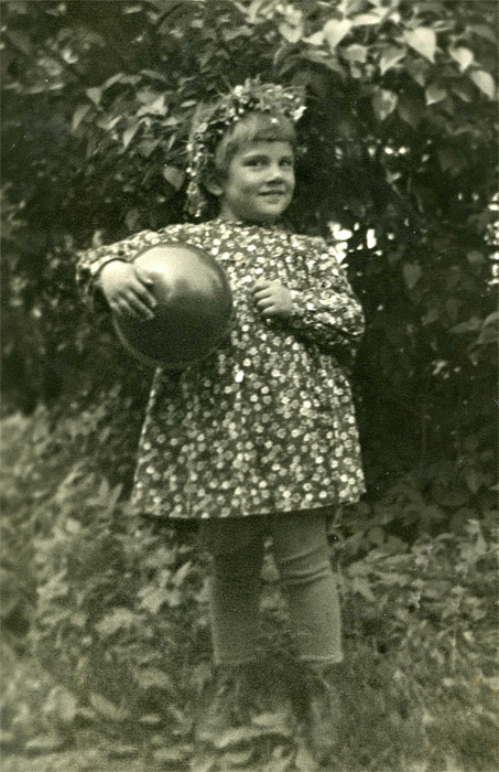 photo "ball" tags: portrait, old-time, children