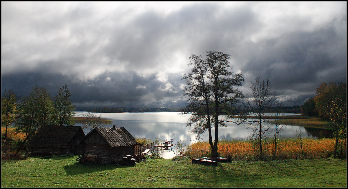 фото "Дом у озера" метки: пейзаж, вода, осень