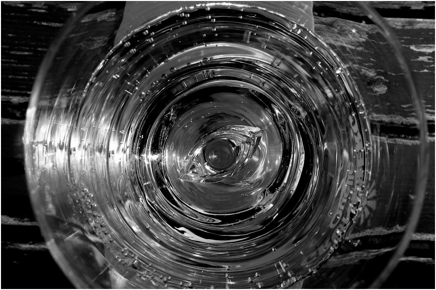 photo "the glass bottom eye" tags: abstract, macro and close-up, 