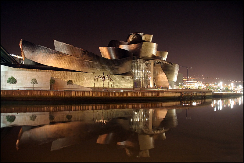 photo "Guggenheim by night" tags: , 