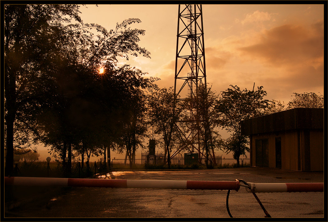 photo "Evening for barrier" tags: landscape, sunset