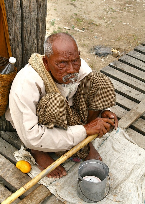 photo "Blind beggar" tags: portrait, travel, Asia, man