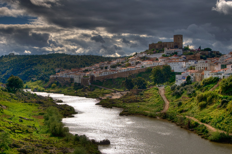 photo "And the river goes down" tags: architecture, landscape, 