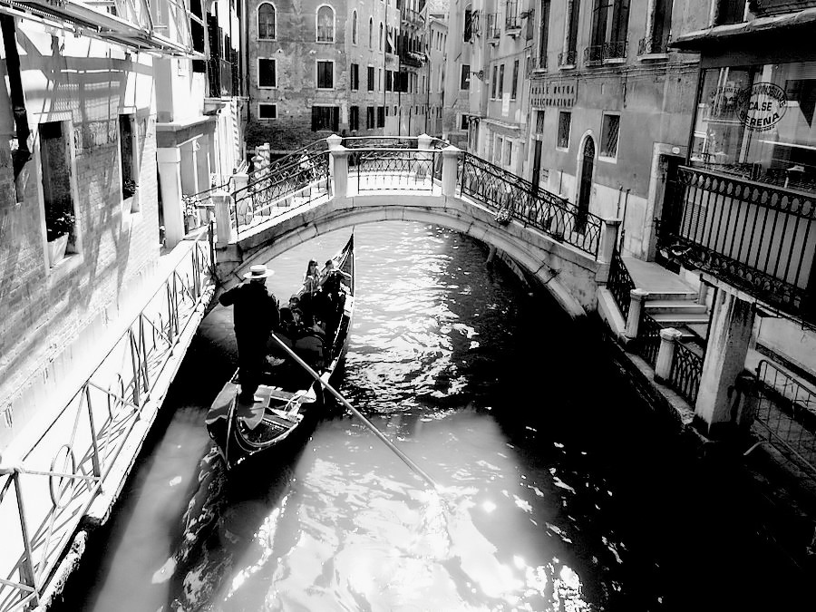 photo "To go for a "Walk" in Venice "Streets"!!" tags: travel, Europe