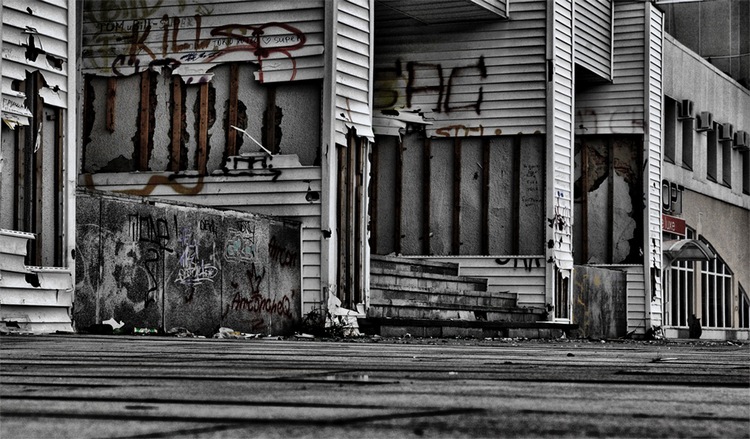 photo "***" tags: genre, city, 