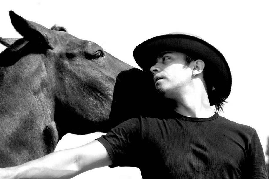 фото "dancing with horse" метки: природа, портрет, домашние животные, мужчина