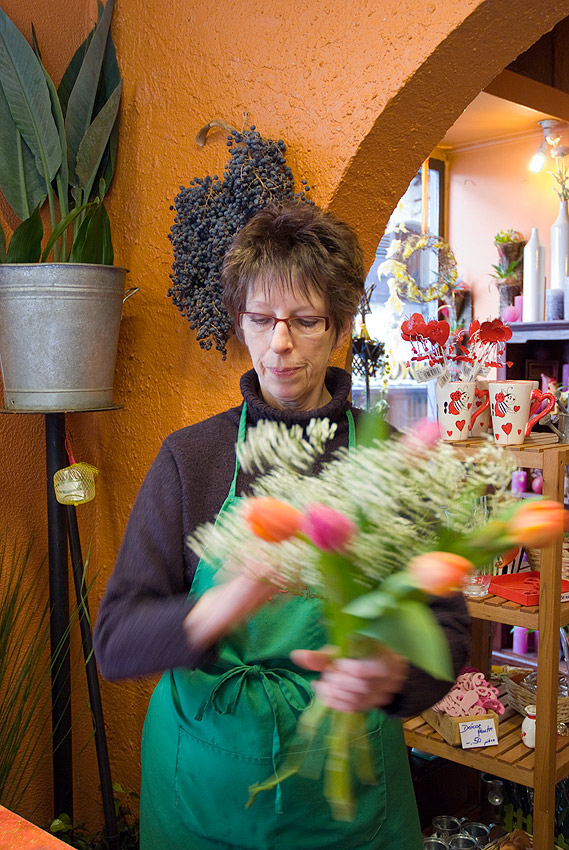 photo "The fairy of flowers" tags: portrait, woman