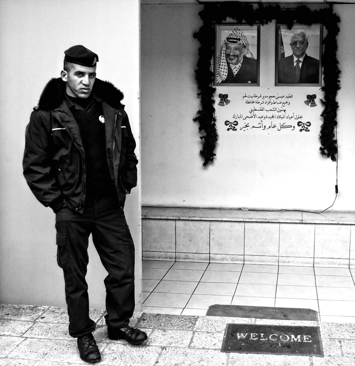 photo "Welcome" tags: reporting, 