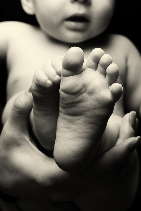фото "Little Feet" метки: портрет, черно-белые, дети