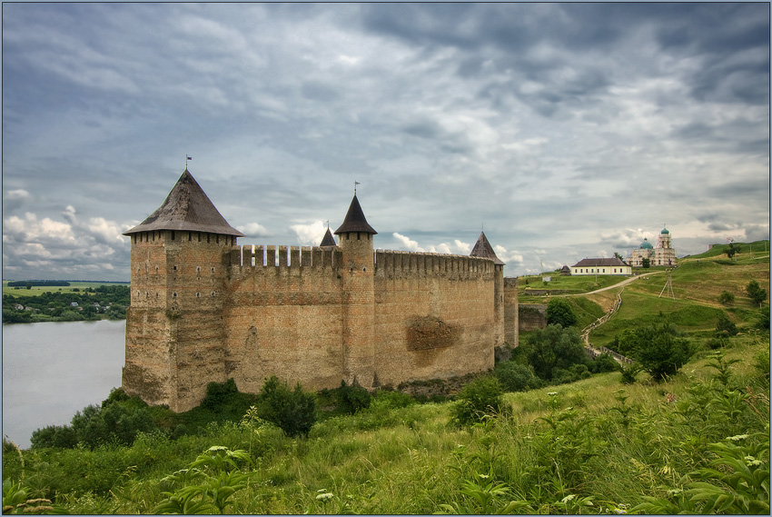 фото "Средневековый пейзаж" метки: архитектура, пейзаж, 