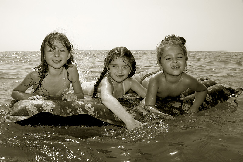 photo "***" tags: portrait, black&white, children