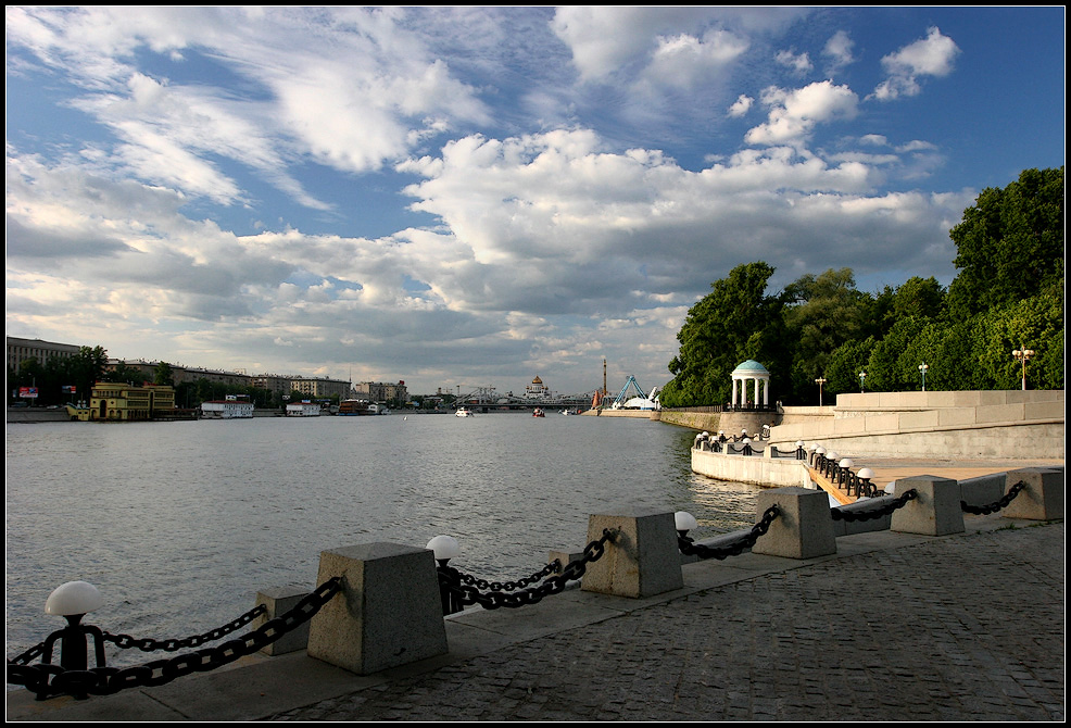 фото "Пушкинская набережная. Москва" метки: , 